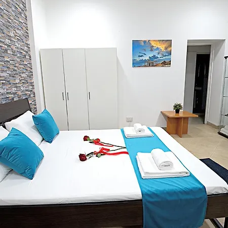 Apartment Pieris *
