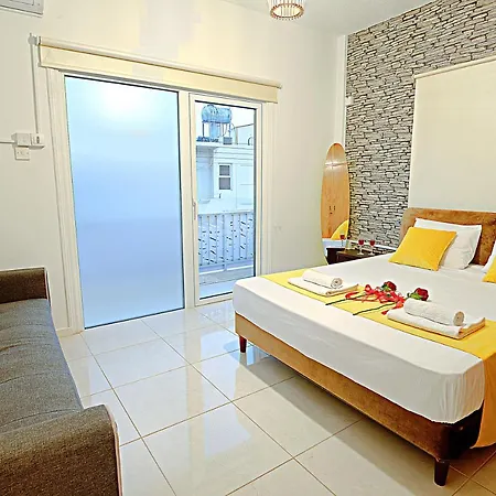 Pieris Apartment *